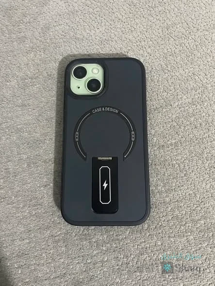 iPhone 15 — 4