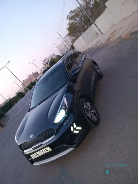 سيارة للبيع