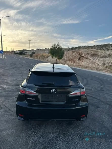 لكزس ct200 للبيع — 3