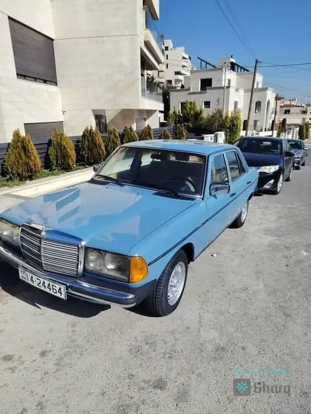 مرسيدس 200 لف موديل 1982 — 4
