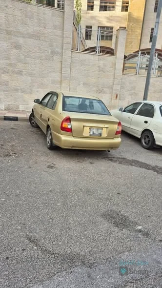 سيارة للبيع