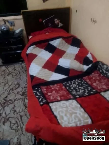 تخت للبيع — 2