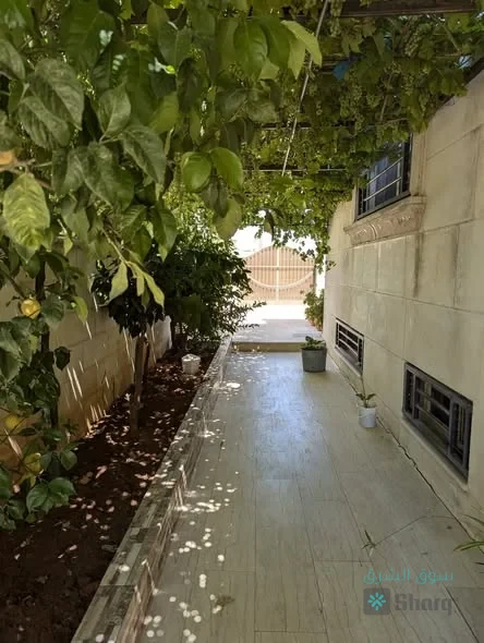 فيلا للبيع — 4