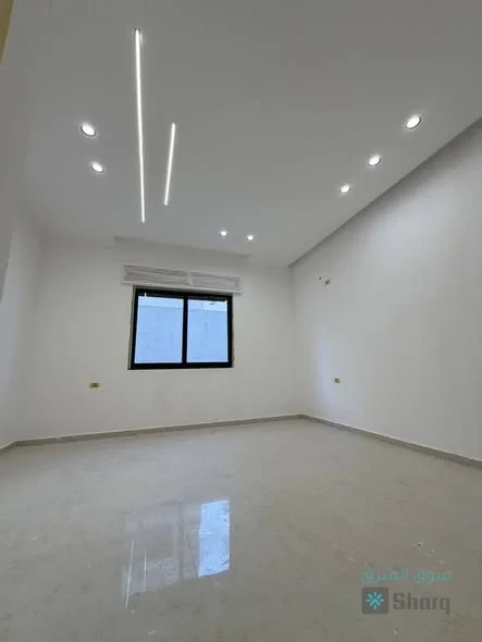 شقة للبيع — 4